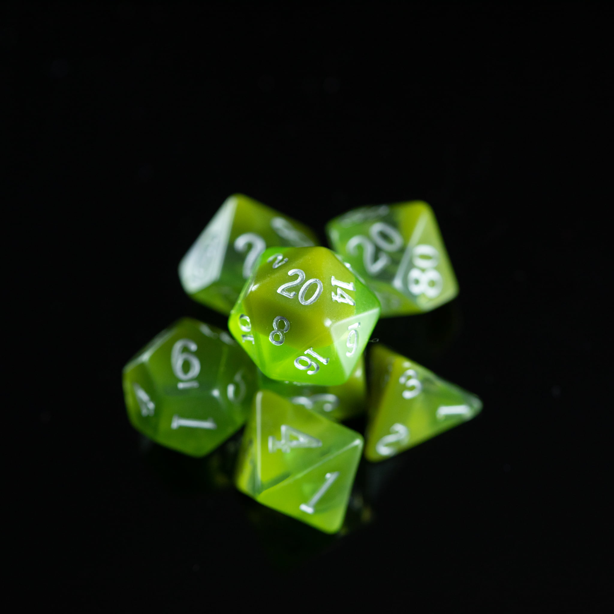 Pearl Poly 7 Dice RPG Set Light Green White Pathfinder Dungeon Dragon D&D DND HD 